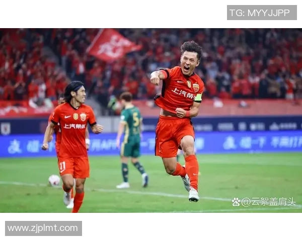 冬季足球场上的明星球员们名字中的冬字魅力无限